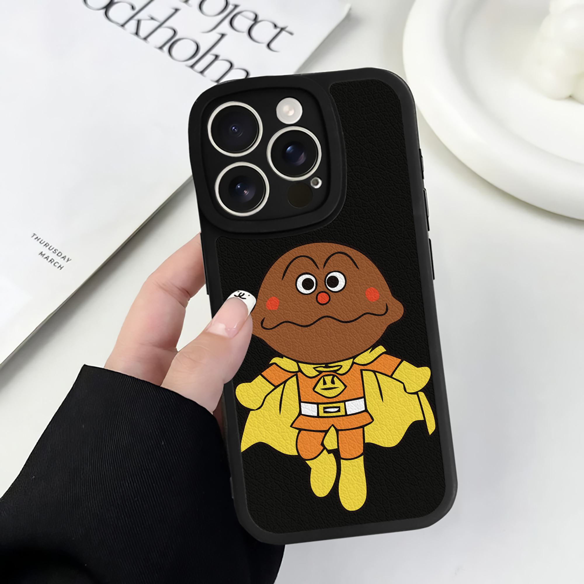 （画像用） アンパンマン Anpanman 【iPhone 16シリーズ対応】シリコンスマホケース（レザー調） 材質：シリコン